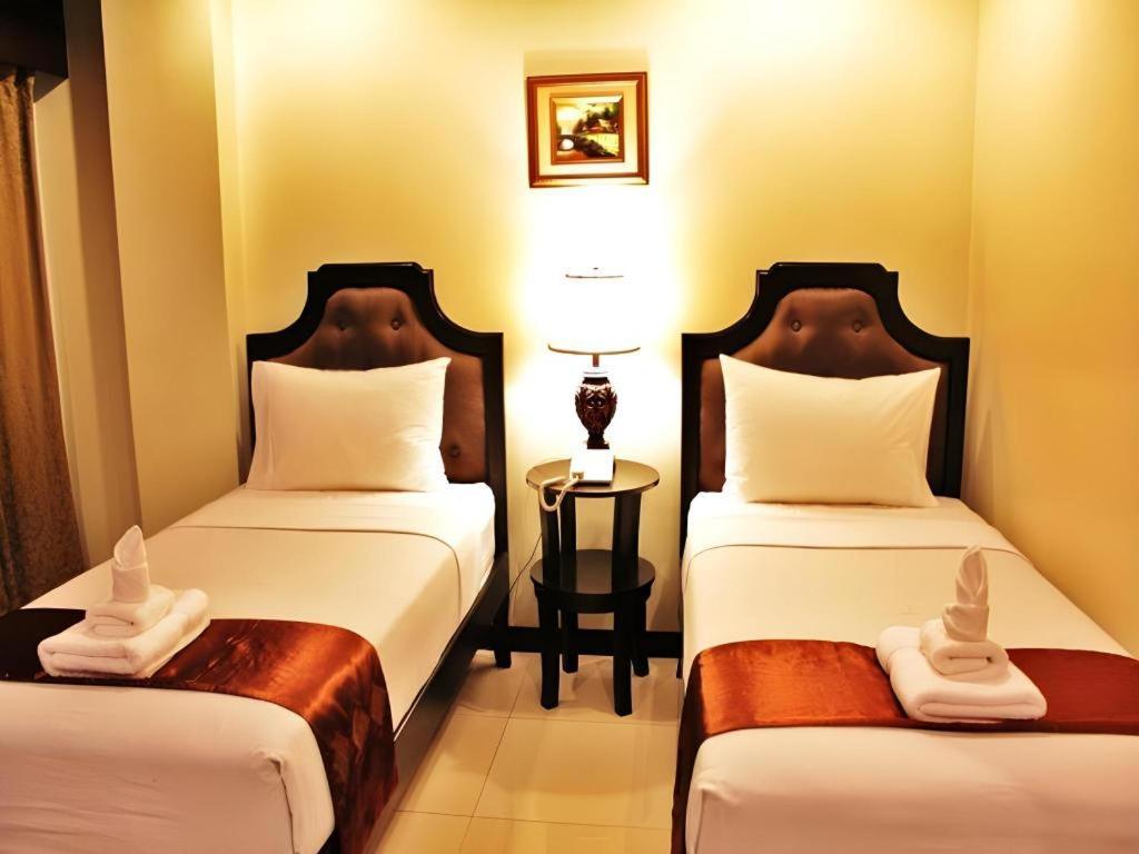 Peridot Suites Davao Exterior photo